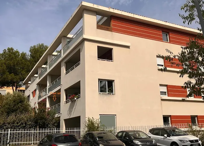 Bel Appartement Au Calme Climatise Avec Terrasse